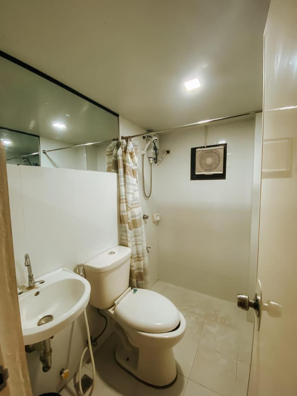 Апартаменти The Bistro House - Loft Unit - Віган Екстер'єр фото